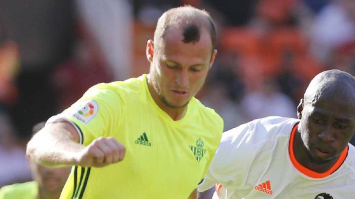 Zozulya: Rayo sign forward following ideology controversy