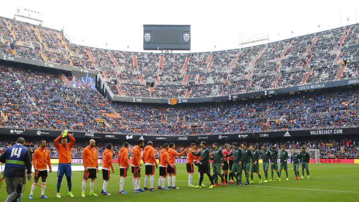 How and where can I watch Valencia - Real Madrid: times, tv, online