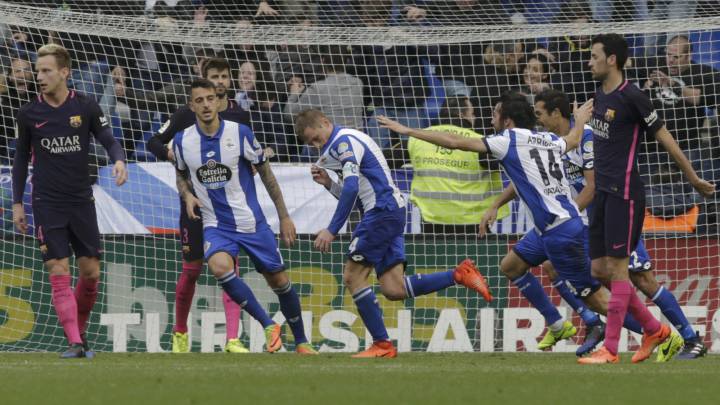 Deportivo's Alex Bergantinos celebrates after scoring second goal.