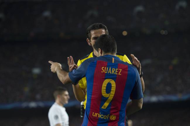 Luis Suárez and PSG ref