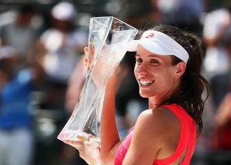 Konta beats Wozniacki to land biggest career win in Miami