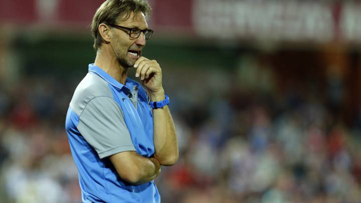 Tony Adams: Granada lose to Celta in new coach's first match
