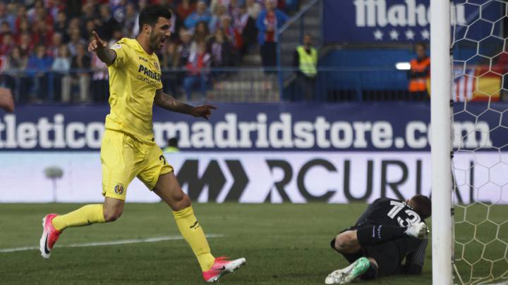 Roberto Soriano scored a late goal to inflict home defeat on Atlético, after Diego Simeone's side had dominated long periods of the match at the Calderón.