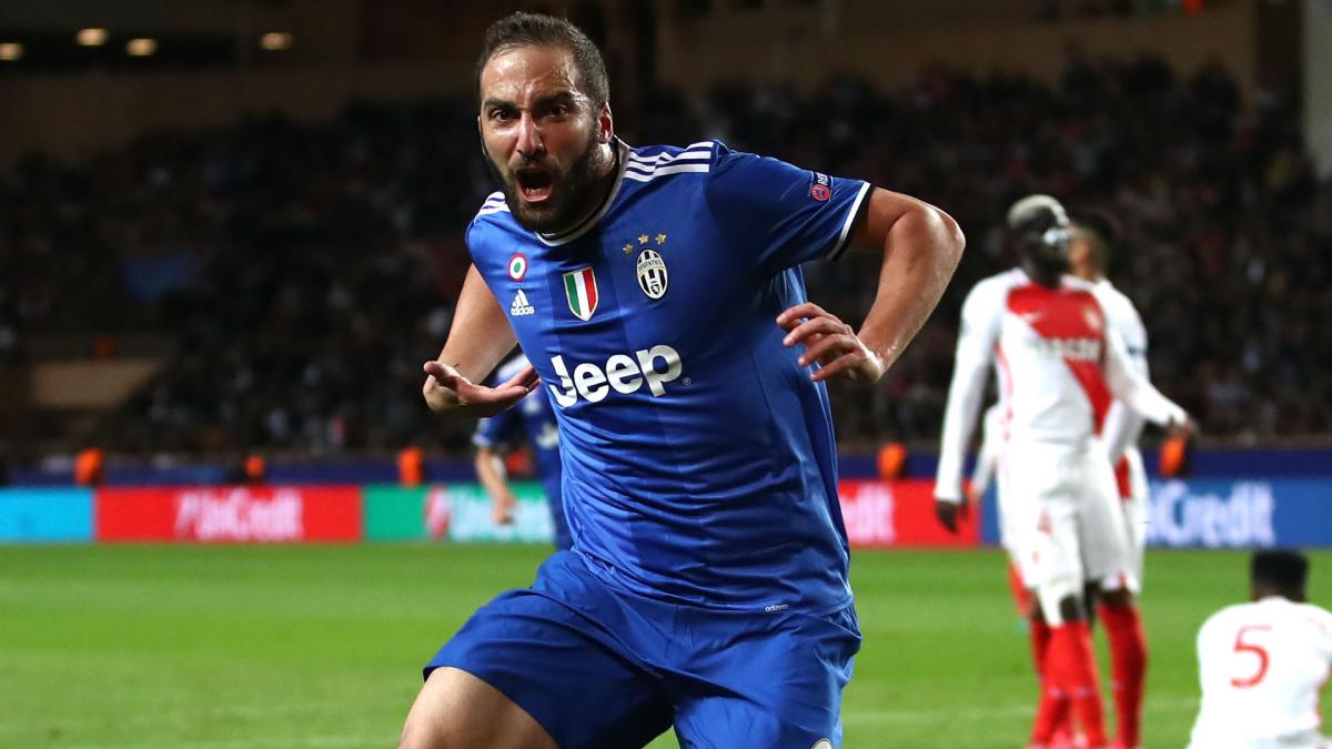 Higuain not measuring himself against Ronaldo