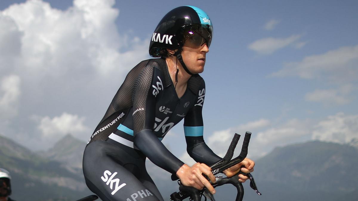 Thomas back on bike after Giro crash