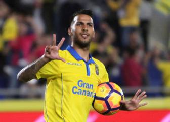 Swansea launch 25 million euro bid for Jonathan Viera