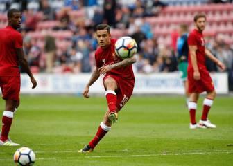 Barca make €80m Coutinho bid, Liverpool say no chance