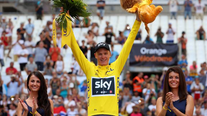 Chris Froome of Great Britain and Team Sky celebrates in the yellow jersey following stage twenty of Le Tour de France 2017