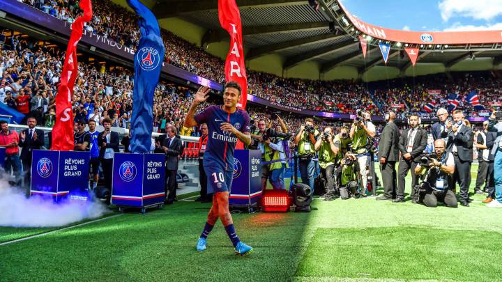 Neymar's transfer: a problem for fans who don't want to know the truth about their beloved game