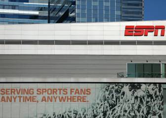 Sportscaster Robert Lee pulled from Virginia game amid racial tension in America