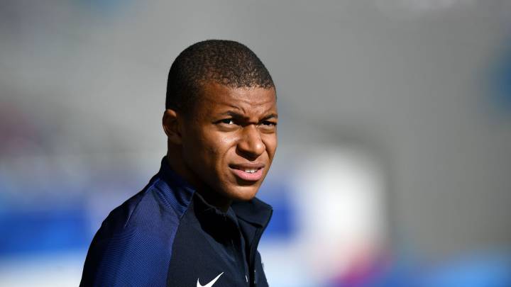 Monaco question Mbappe PSG loan deal
