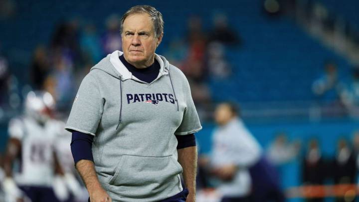 Brady's trainer banned from Patriots sideline and team plane