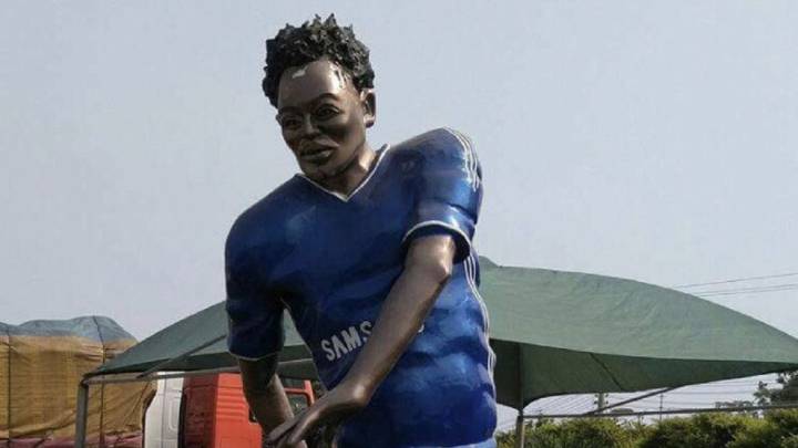 Unsightly statue of Michael Essien erected in Ghana