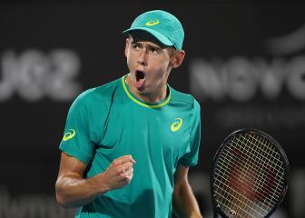 De Minaur hopes to keep riding the wave in Melbourne
