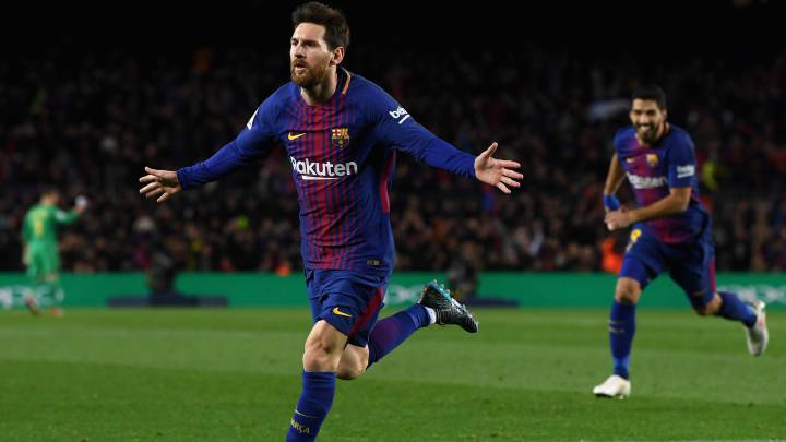 Lionel Messi of Barcelona celebrates after scoring his sides second goal during the La Liga match between Barcelona and Deportivo Alaves