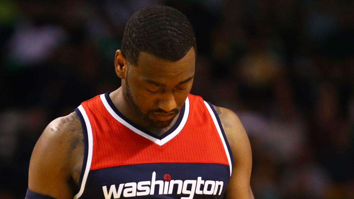 Wall to have knee surgery & miss six weeks