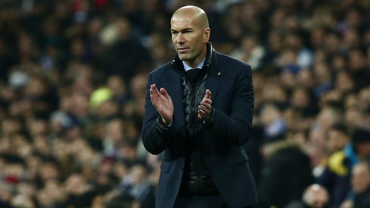 Figo demands time for under-pressure Real Madrid boss Zidane