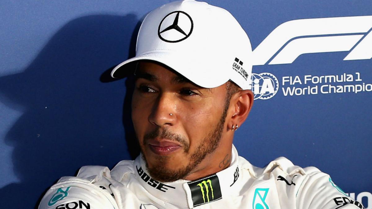 Hamilton 'will not be rushed' on Mercedes contract