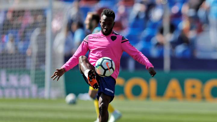 Saudi international Al Muwallad bides time on Levante bench