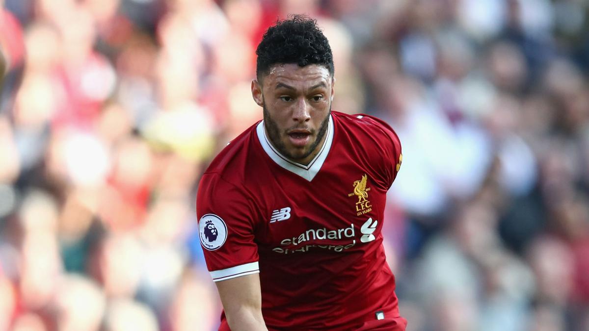 Oxlade-Chamberlain knee surgery a success