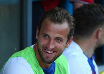 Kane agrees new six-year Tottenham contract