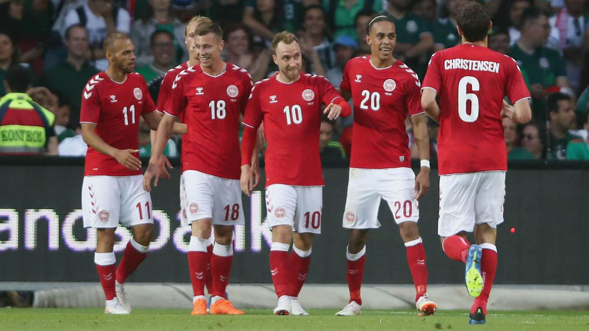 Peru boss Gareca welcomes Eriksen threat