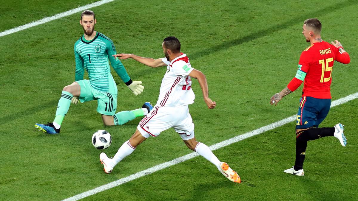 De Gea makes his first save of 2018 World Cup against Morocco