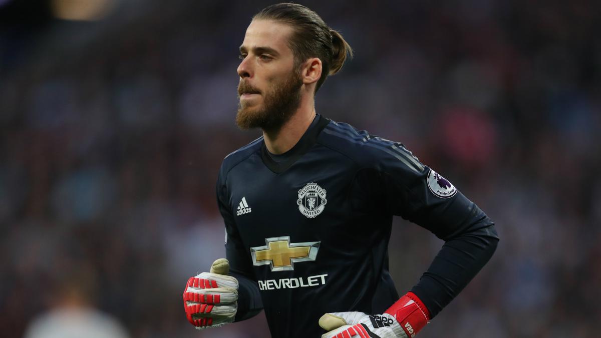 United fans keeping De Gea at Old Trafford – Herrera