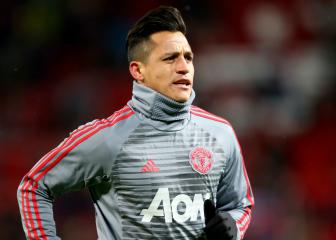 Alexis Sánchez joins United tour in LA after visa issues