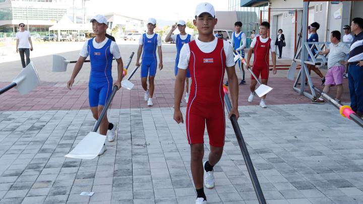 North Korean cross border for joint Asian Games training