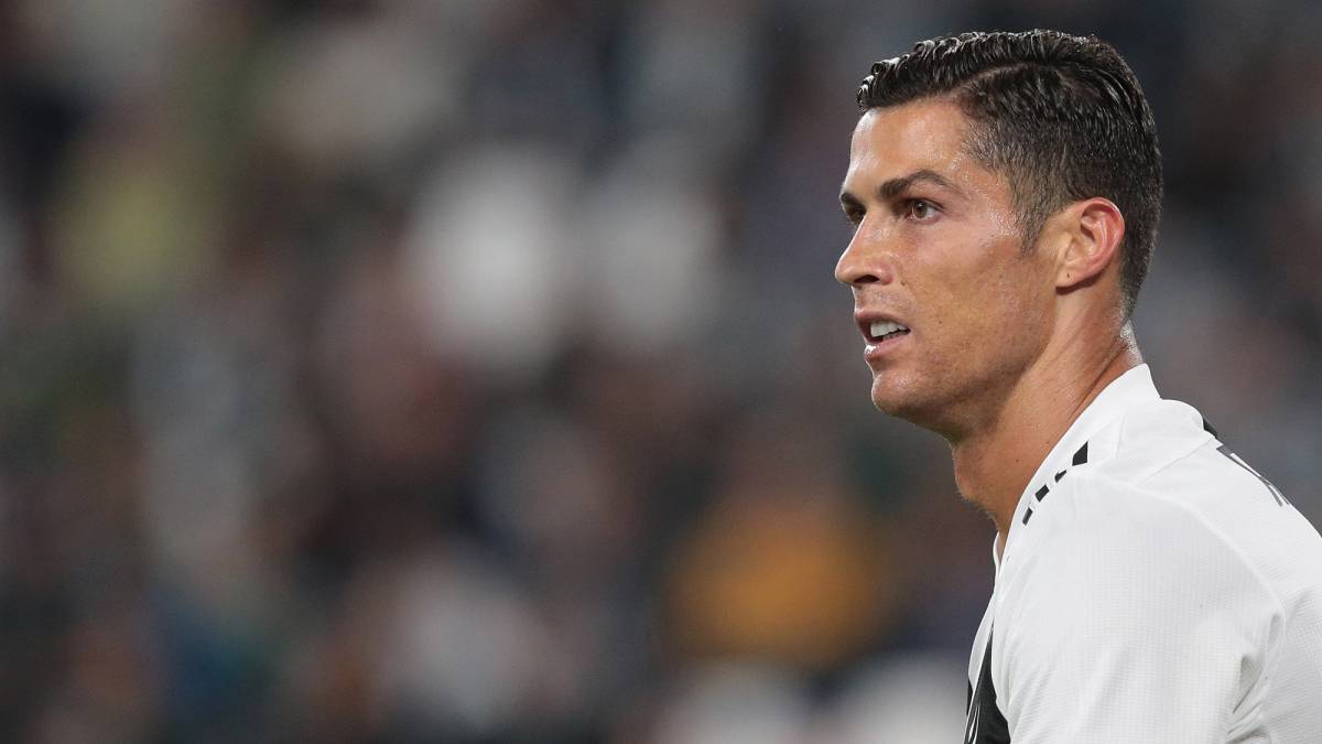 Ronaldo available for Man United games after one-game ban