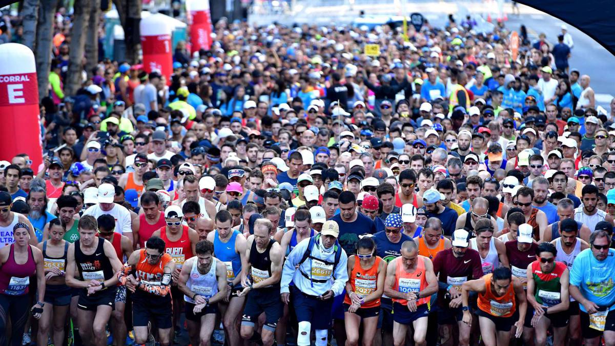 As pollution worsens Indian doctors call for postponing Delhi Half Marathon