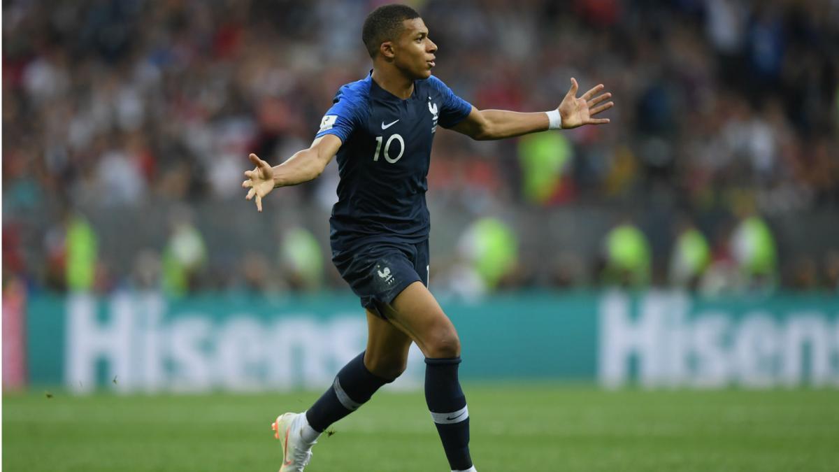 Mbappe coping well with new status, says Lloris