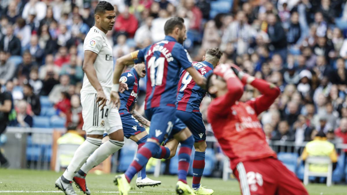 Varane penalty against Levante