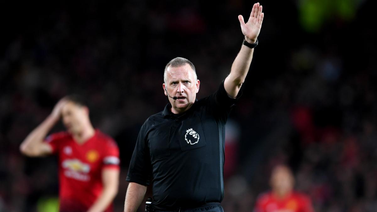 Referee made it easy for Man United – Silva
