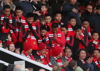 Thai cave survivors honoured by Manchester United