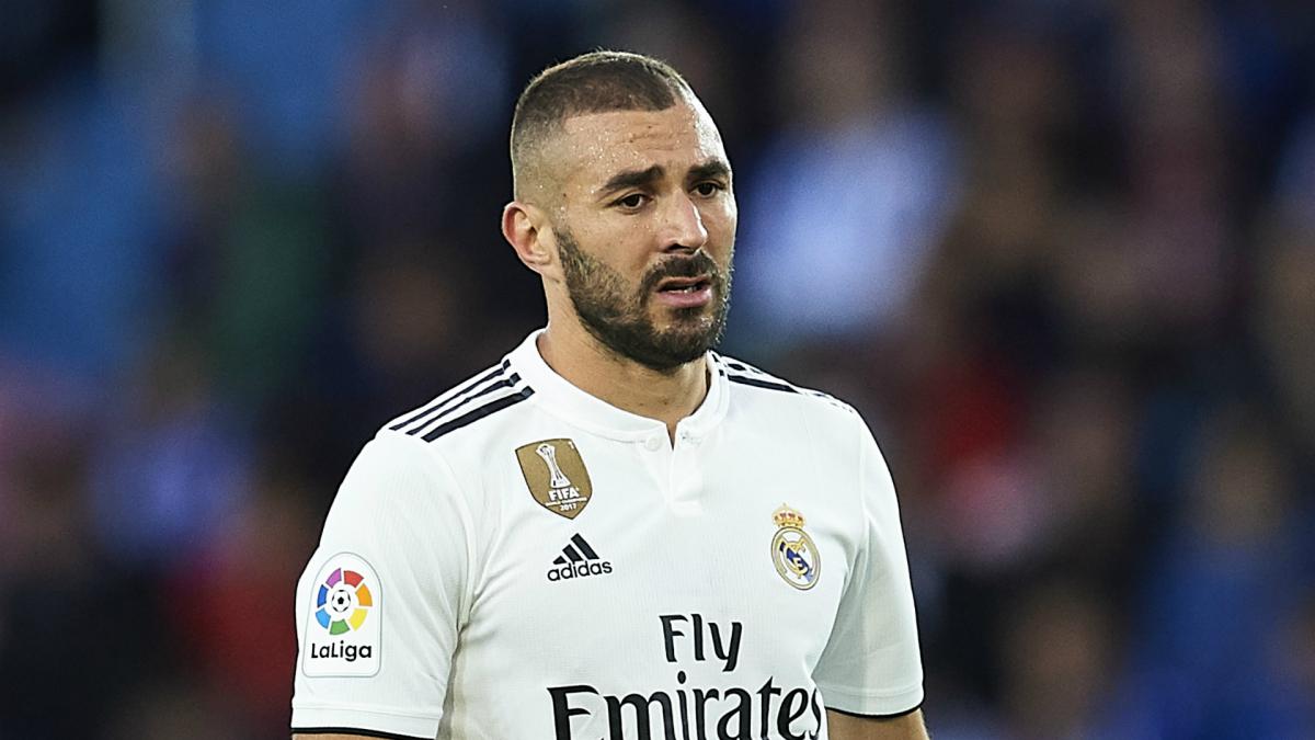 Solari backs 'incredible' Benzema