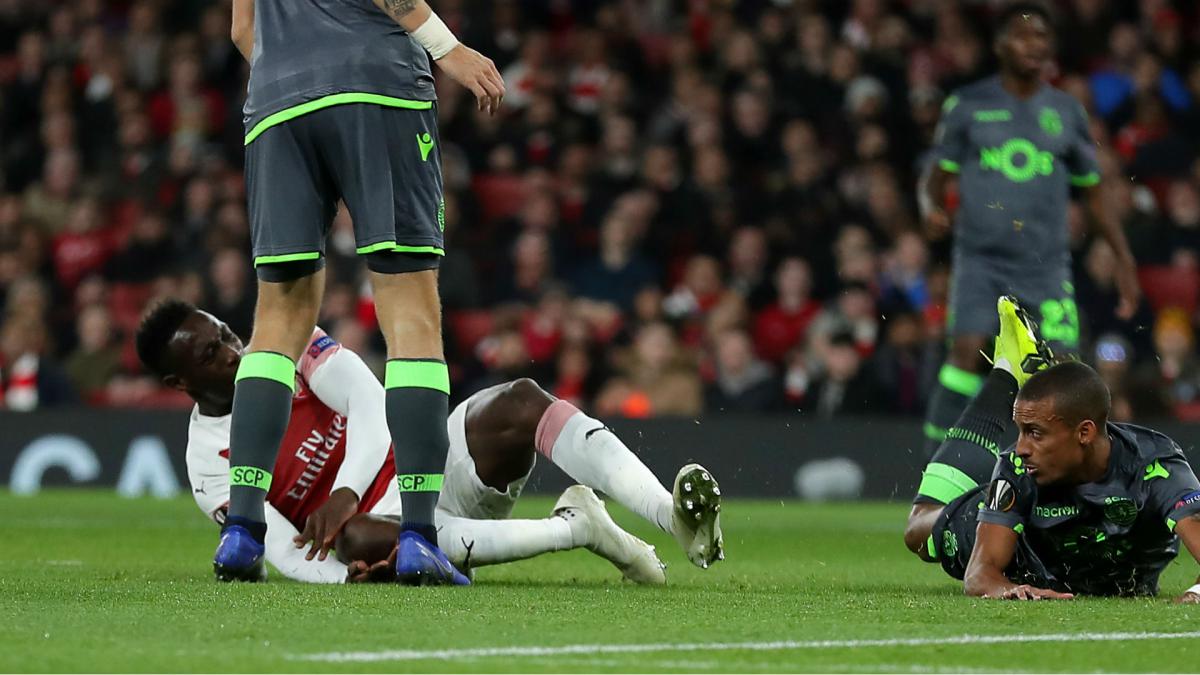 Welbeck hospitalised after "serious" ankle injury, Emery confirms