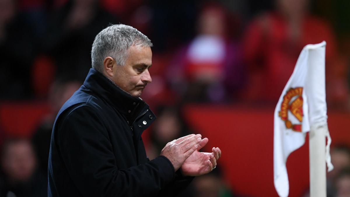Mourinho needs time to fix Manchester United - Veron