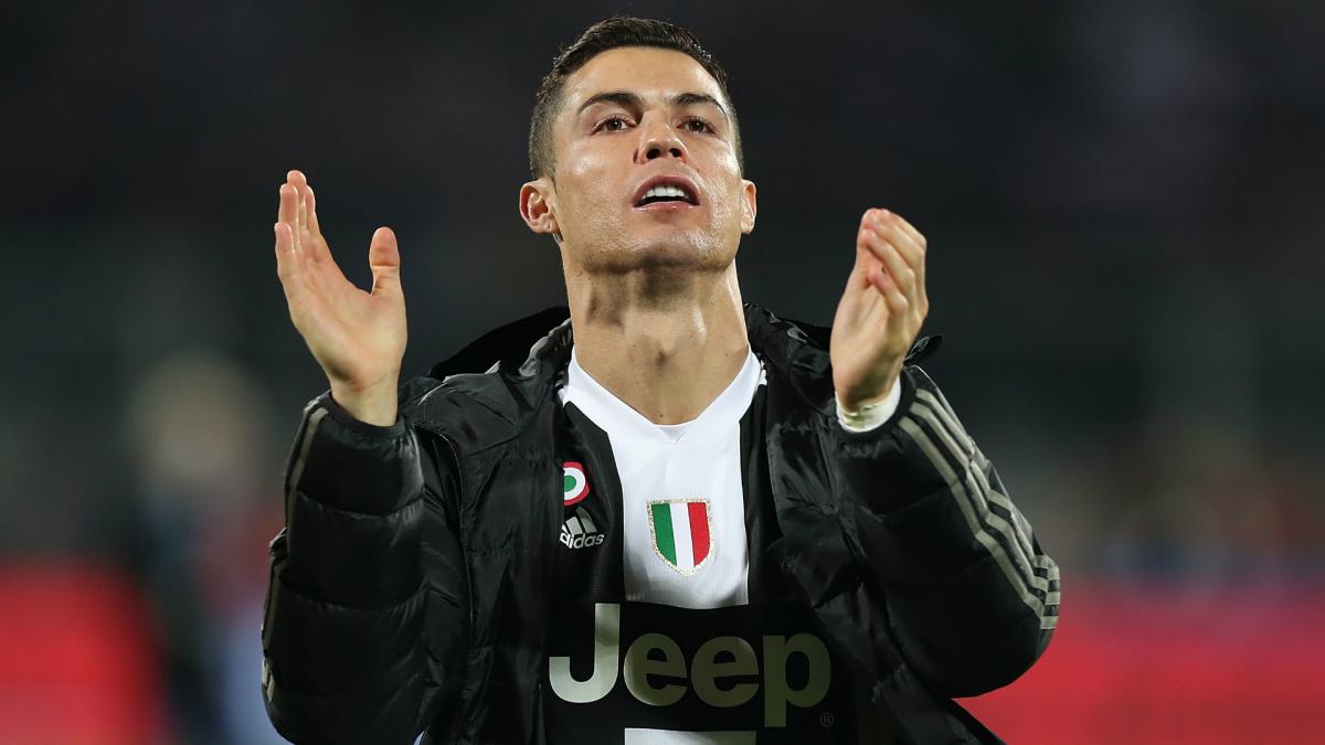 Allegri hails 'great professional' Ronaldo