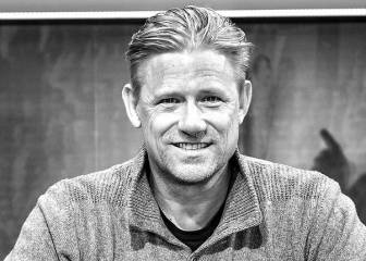 Former Utd keeper Schmeichel considering director of football role