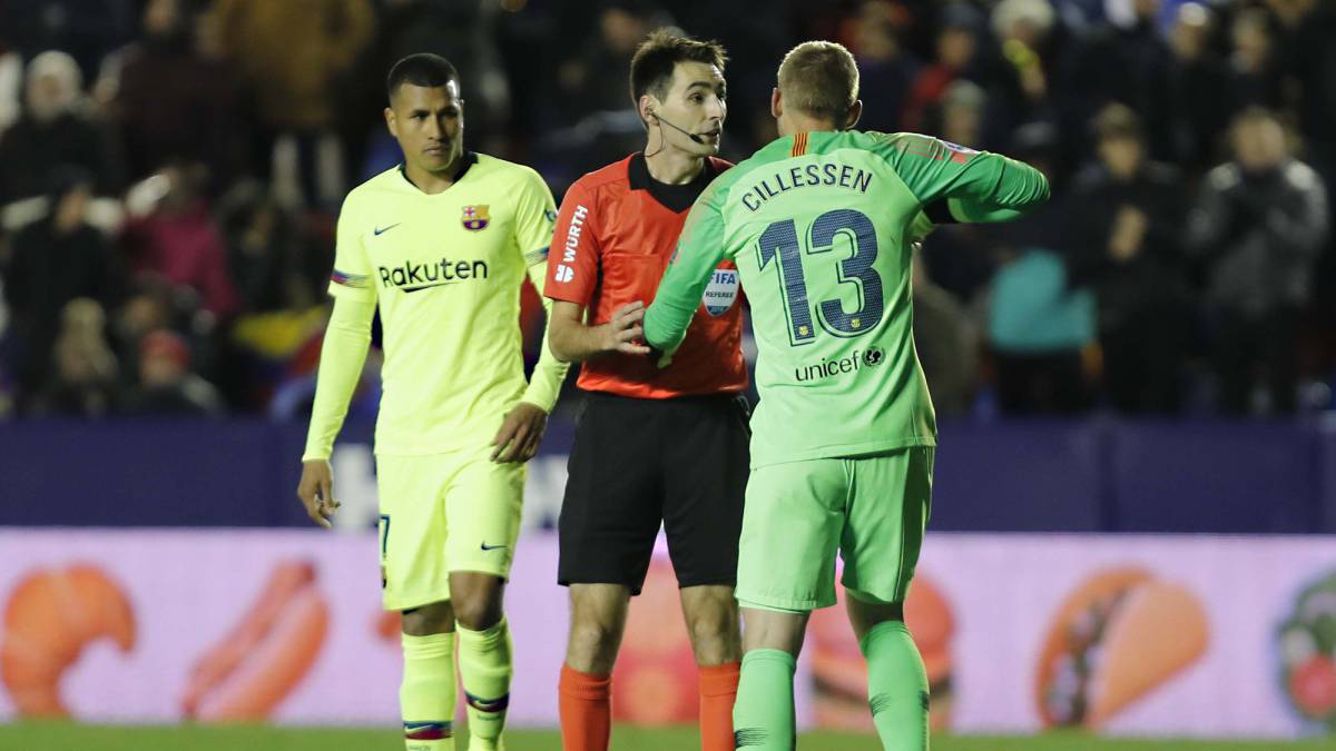 Levante - Barcelona: Cillessen