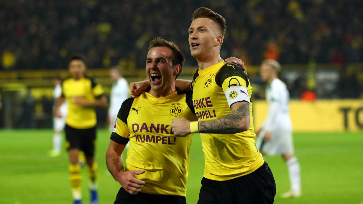 Gotze vows to improve after forcing his way into Favre's plans