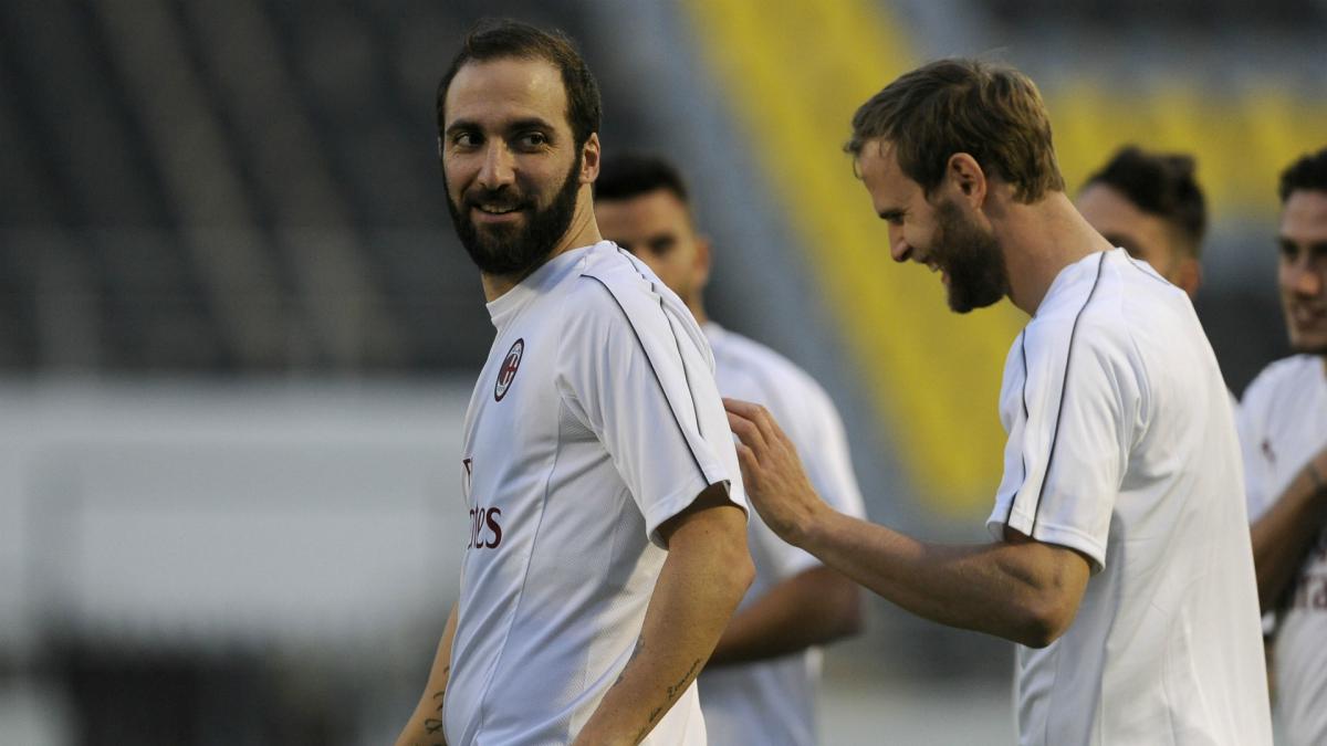 Higuain's Supercoppa benching due to virus, says Milan boss Gattuso