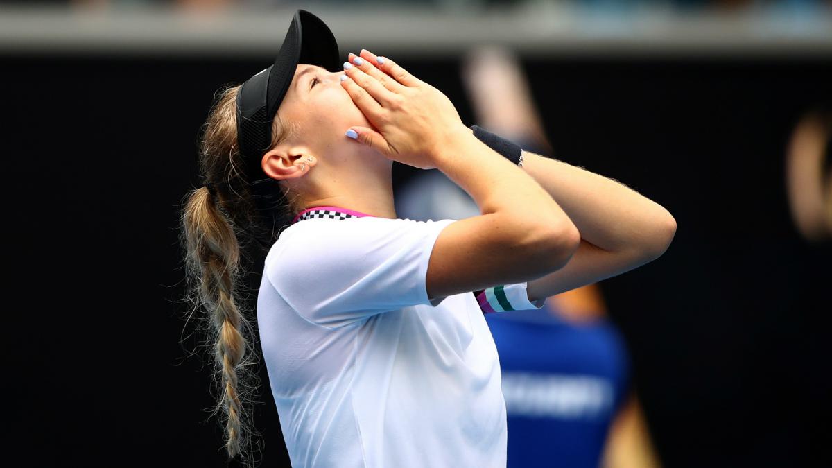American teen Anisimova sends records tumbling at Aus Open