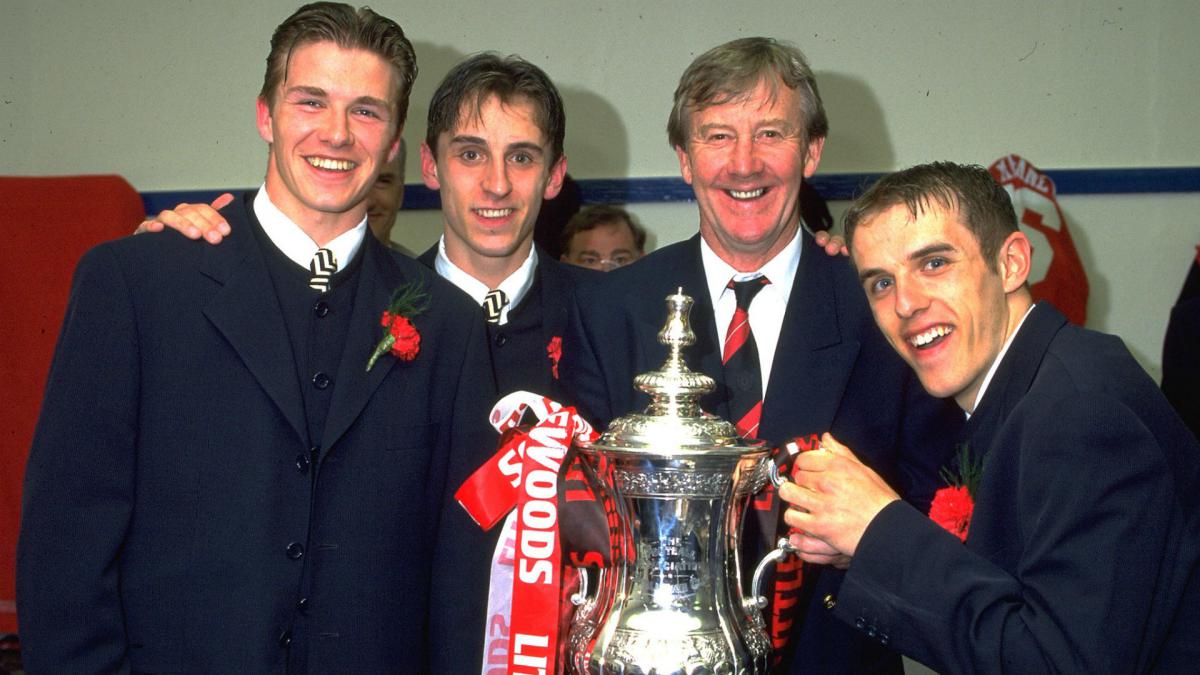 Eric Harrison, mentor to Man United's Class of '92, dies aged 81