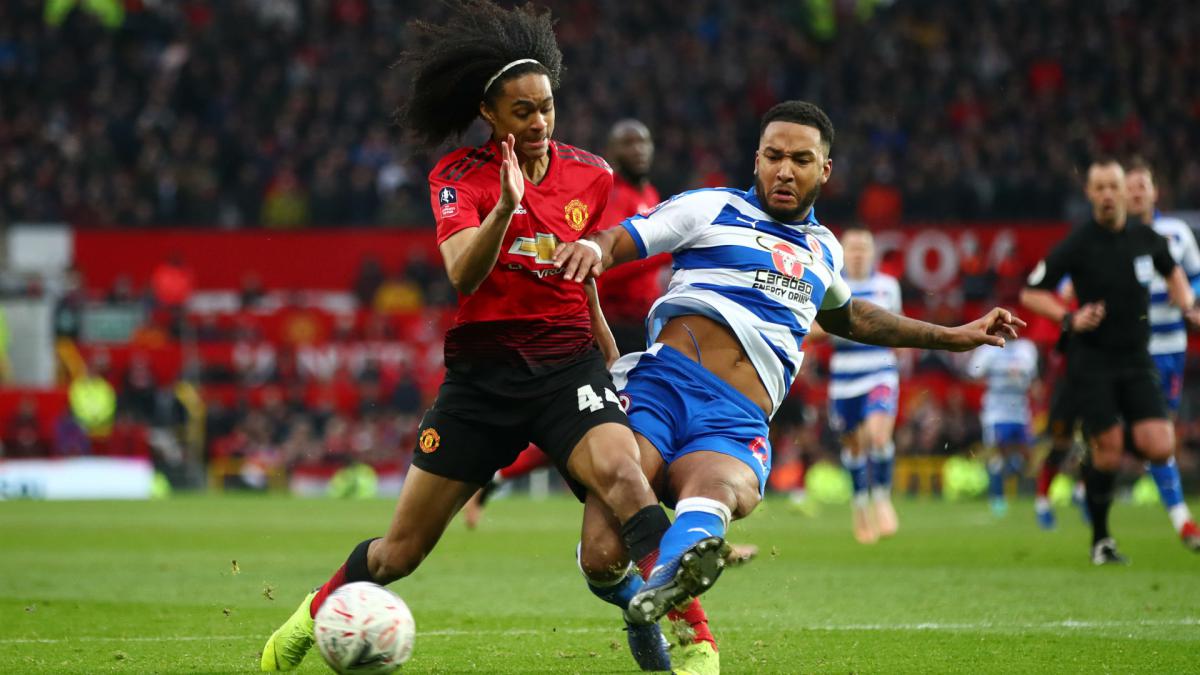 Martial and Lingard injuries open the door to Gomes and Chong – Solskjaer