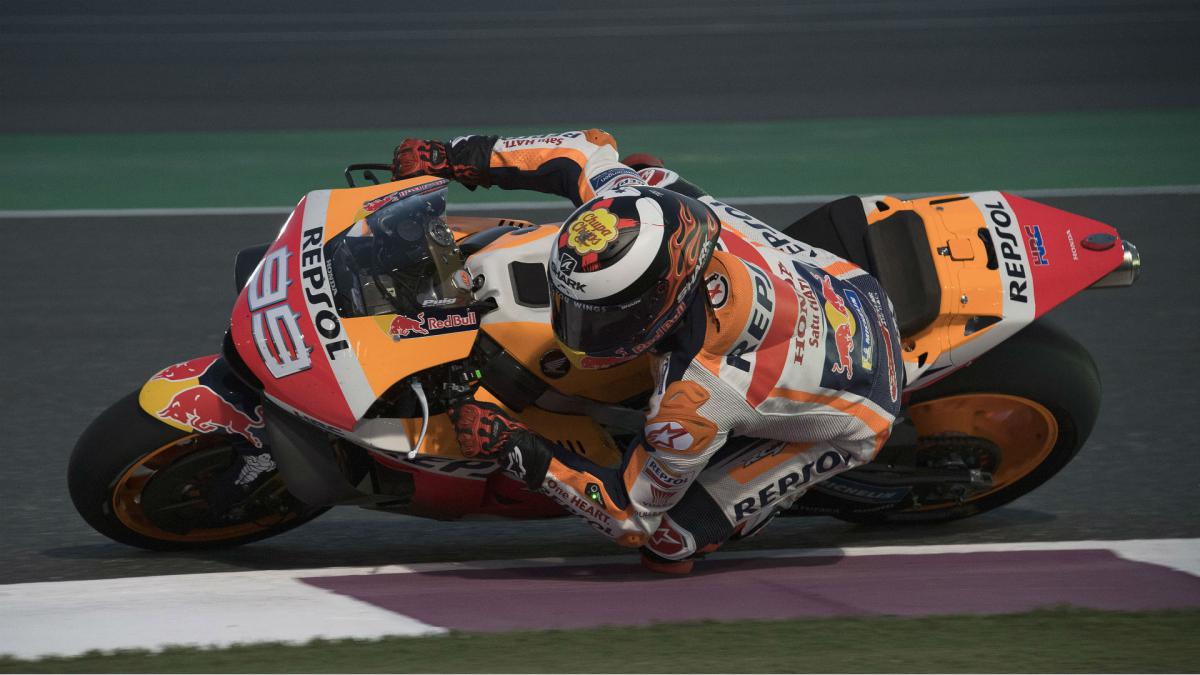 MotoGP Raceweek: Lorenzo leads calls to change 'dangerous' Qatar start time