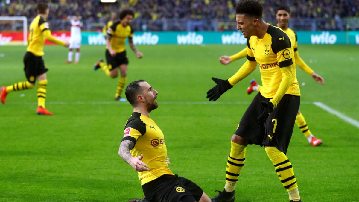 Borussia Dortmund 3 Stuttgart 1: Alcacer & Pulisic spare BVB's blushes but Bayern go top