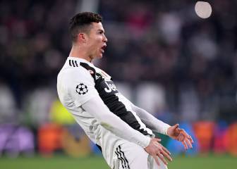Cristiano celebrates with Simeone's 'big balls' gesture